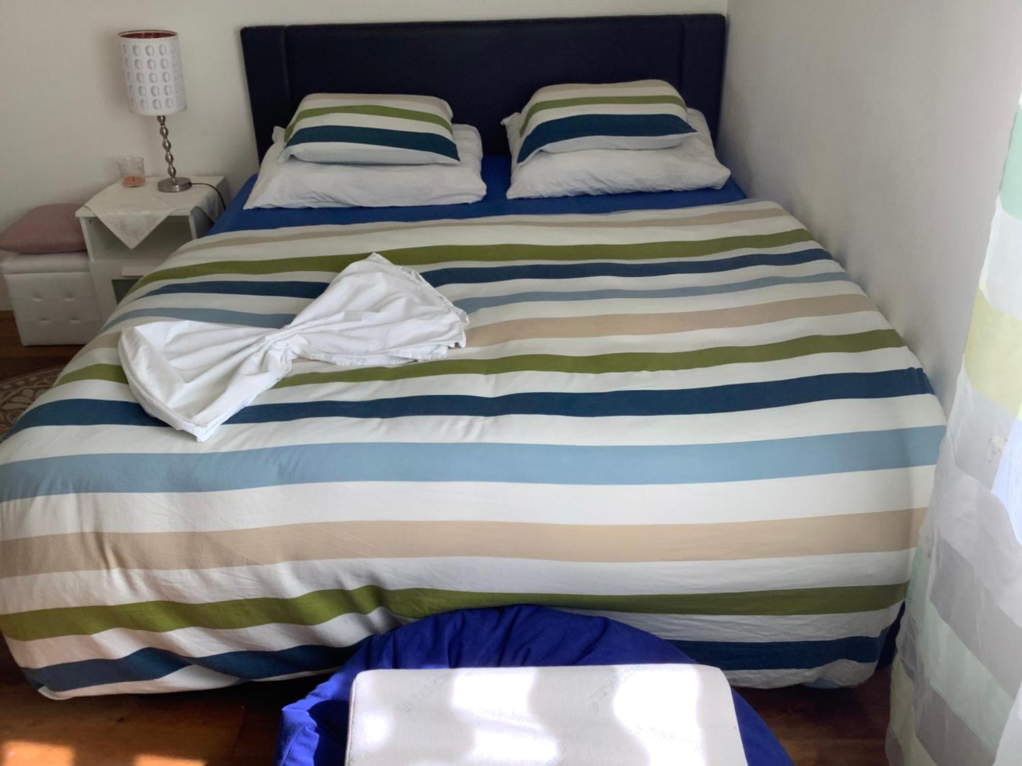 Chambre Spacieuse Et Confortable Avec Ecran Plat Oetwil an Der Limmat Экстерьер фото
